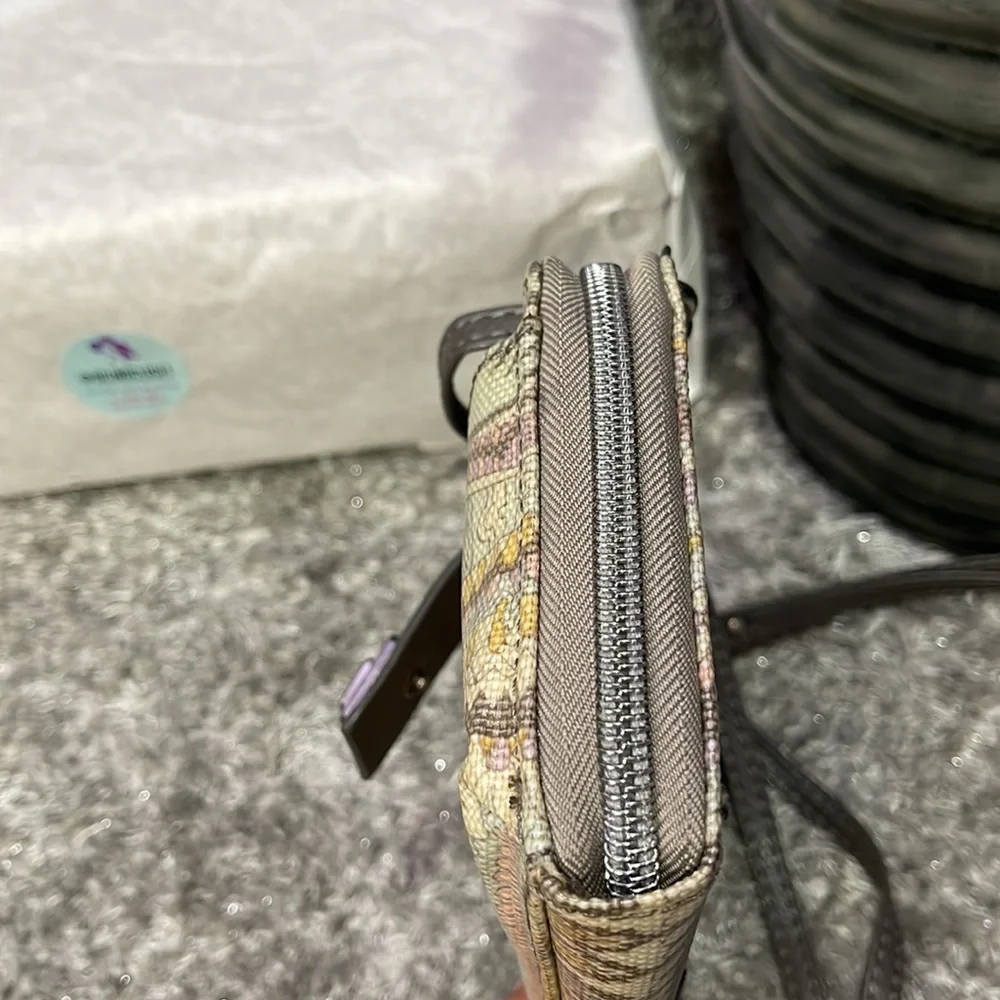 PP.) Sakroots Crossbody Long Wallet - Picture 8 of 13